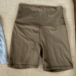 SET Active Luxform Bike Shorts - Sage - Small